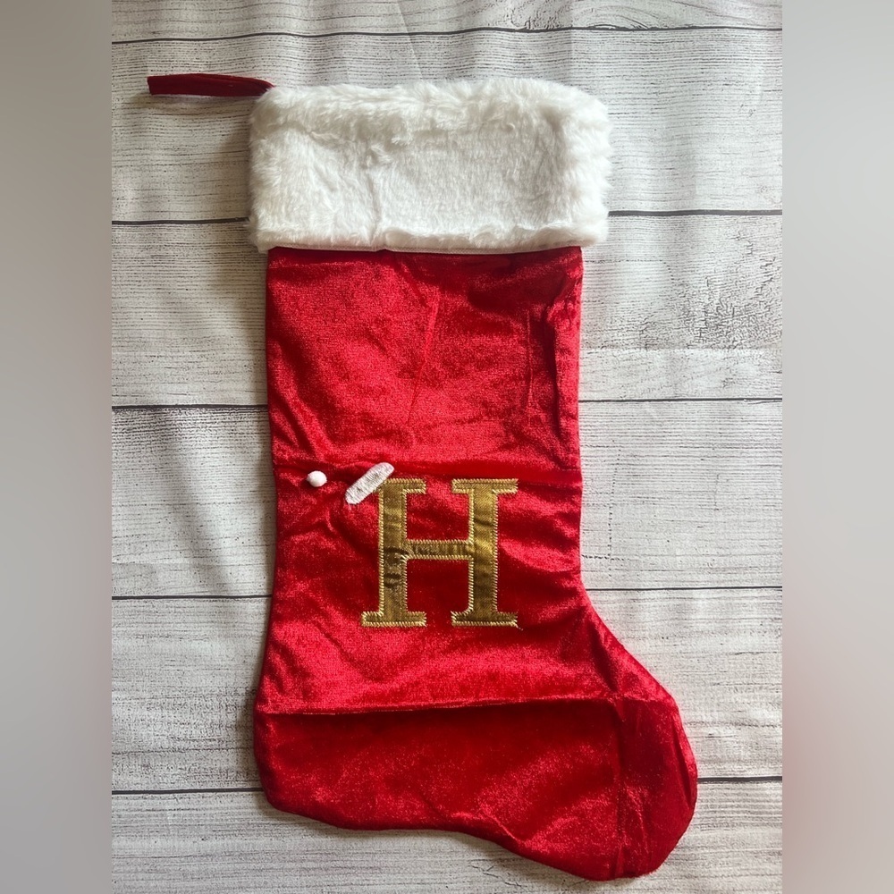 NWOT Red & White Christmas Stocking Gold H‎ Initial Holiday Decoration
